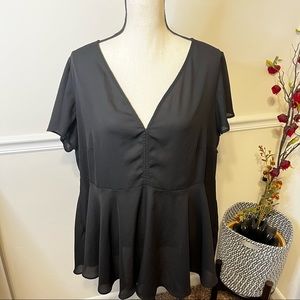 Torrid Sheer Peplum Blouse Size 2 (18/20)